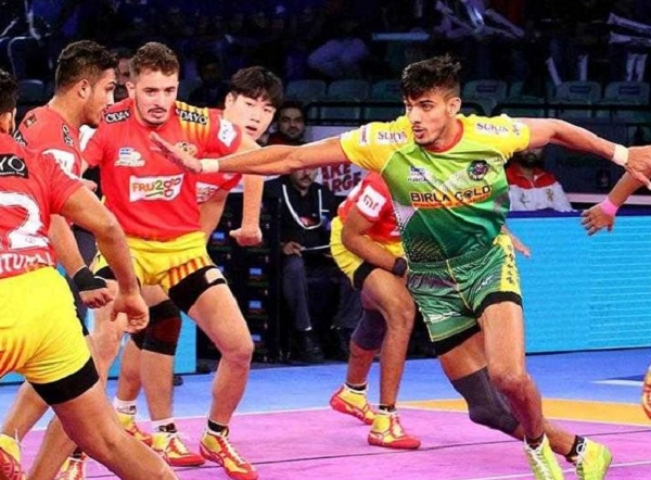 sports news, kabbdai news in hindi, Pro Kabaddi League 2018, Patna pirates, loss, Gujarat Giants playoffs