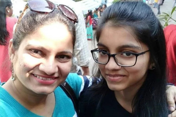 Bollywood Tadka, प्रदन्या पारकर इमेज, प्रदन्या पारकर फोटो, प्रदन्या पारकर पिक्चर