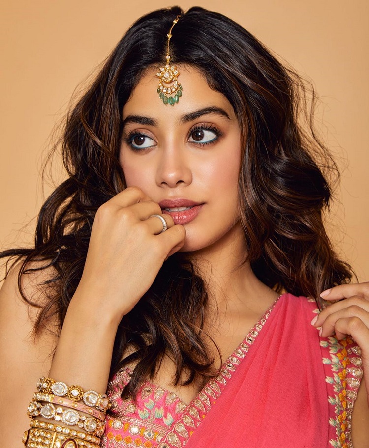 Bollywood Tadka,Janhvi Kapoor image, Janhvi Kapoor photo, Janhvi Kapoor picture