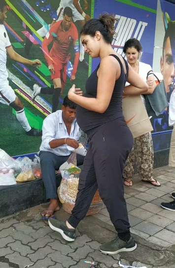 Bollywood Tadka, गैब्रिएला डेमेट्रियड्स इमेज, गैब्रिएला डेमेट्रियड्स फोटो, गैब्रिएला डेमेट्रियड्स पिक्चर
