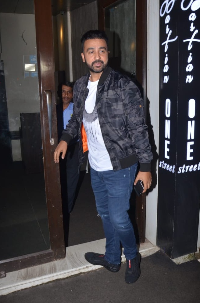 Bollywood Tadka,शिल्पा शेट्टी इमेज, शिल्पा शेट्टी फोटो, शिल्पा शेट्टी पिक्चर,राज कुंद्रा इमेज,राज कुंद्रा फोटो,राज कुंद्रा पिक्चर,