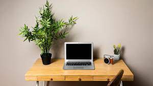 PunjabKesari God and goddess idol at office desk