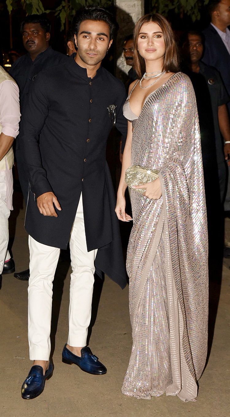 PunjabKesari,tara sutaria image, tara sutaria photo, tara sutaria pictures, adhar jain image, adhar jain photo,adhar jain pictures