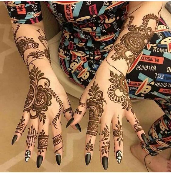 PunjabKesari, करवा चौथ मेहंदी डिजाइन इमेज,karva chauth 2019, Karwa Chauth Mehndi Designs Image, karwa chauth mehndi photo