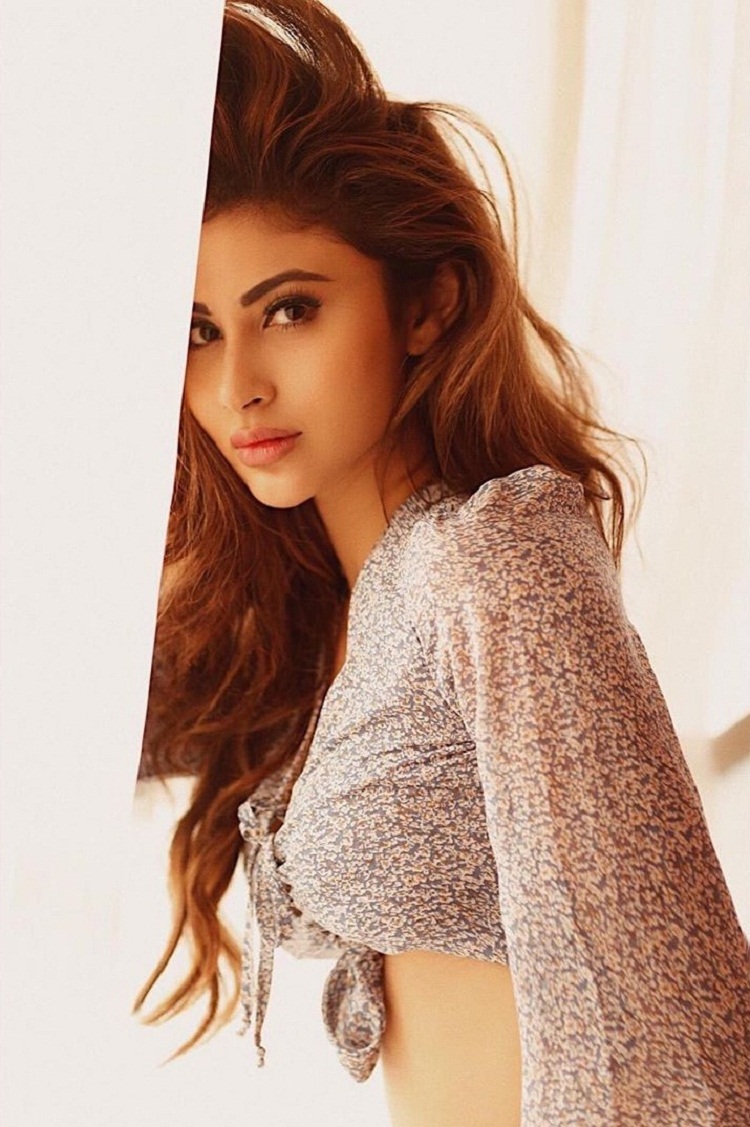 PunjabKesari,mouni roy images, mouni roy photos, mouni roy pictures