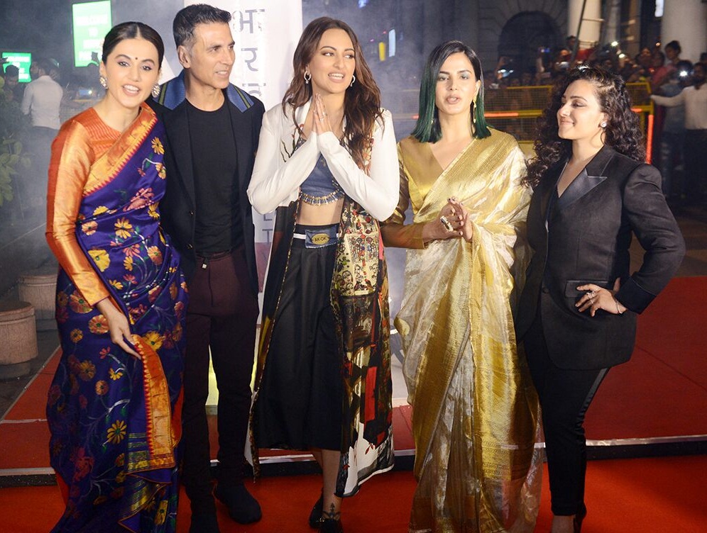 Bollywood Tadka,अक्षय कुमार इमेज,अक्षय कुमार फोटो,अक्षय कुमार पिक्चर, सोनाक्षी सिन्हा इमेज,सोनाक्षी सिन्हा फोटो,सोनाक्षी सिन्हा पिक्चर