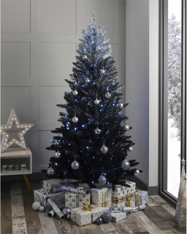 PunjabKesari, christmas tree, christmas tree photo,christmas tree images,christmas tree pictures,christmas tree pic, क्रिसमस ट्री इमेज