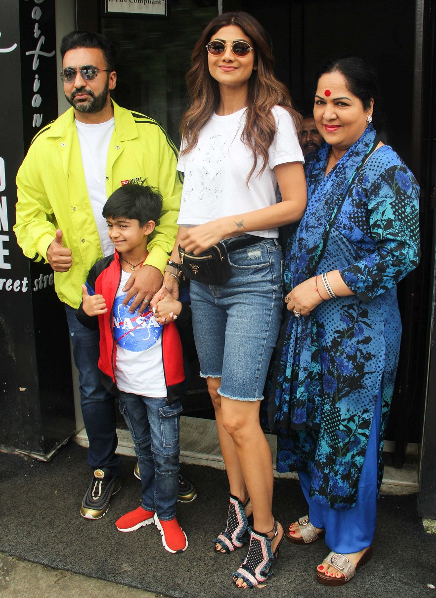 Bollywood Tadka, शिल्पा शेट्टी इमेज, शिल्पा शेट्टी फोटो, शिल्पा शेट्टी पिक्चर,राज कुंद्रा इमेज,राज कुंद्रा फोटो,राज कुंद्रा पिक्चर, वियान राज कुंद्रा इमजे,वियान राज कुंद्रा फोटो,वियान राज कुंद्रा पिक्चर