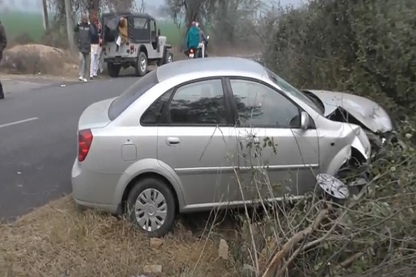 PunjabKesari, car