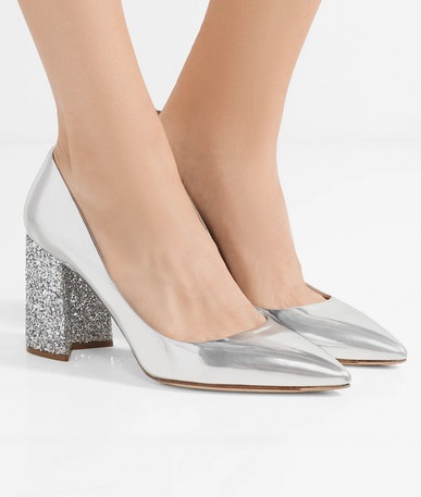 सैक्सी लुक के लिए एक बार ट्राई करें ये फुटवियर्स 3 yashbharat