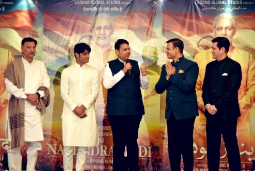Bollywood Tadka, प्रधानमंत्री नरेंद्र मोदी इमेज, विवेक ओबेरॉय इमेज, परेश रावल इमेज