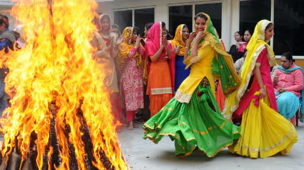 PunjabKesari, Lohri Image, Lohri Special Image, Nari Kesari Image