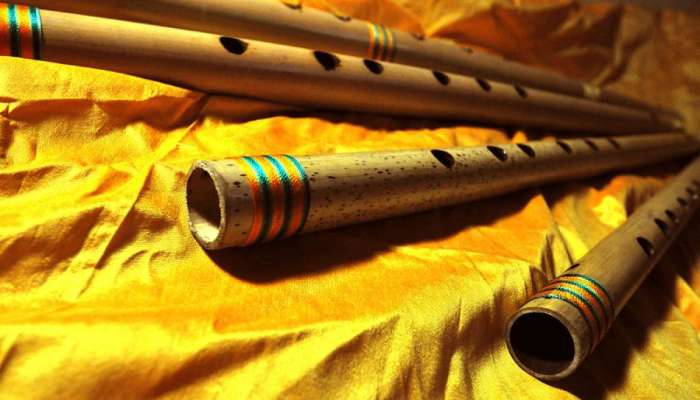 PunjabKesari, Sri Krishan Bansuri, Bansuri ke vastu upay,Bansuri kis disha me lagaye