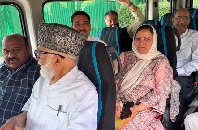 PunjabKesari, CM Omar Abdullah changed Meeting Venue