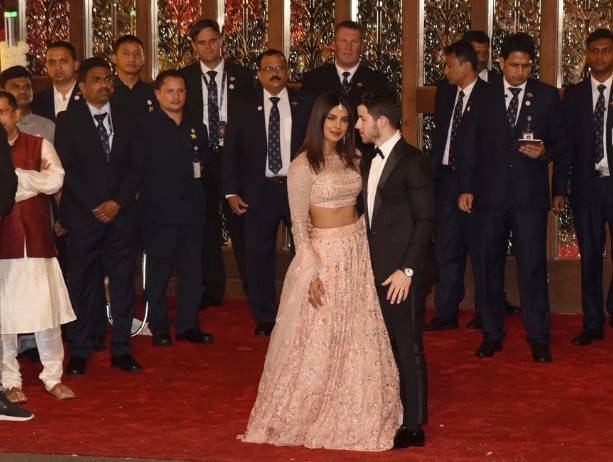 Bollywood Tadka, प्रियंका चोपड़ा इमेज, निक जोनस इमेज, ईशा अंबानी इमेज, वेडिंग इमेज
