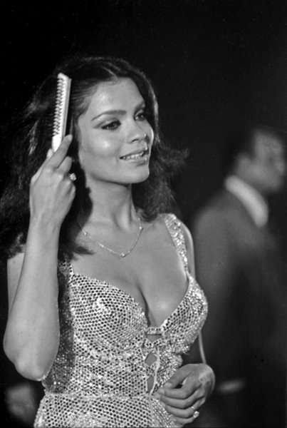 Bollywood Tadka, Zeenat Aman Images