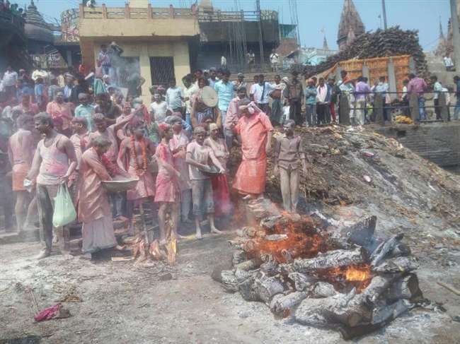 PunjabKesari, Varanasi Holi, Manikarnika ghat, Holi Manikarnika ghat, मणिकर्णिका घाट