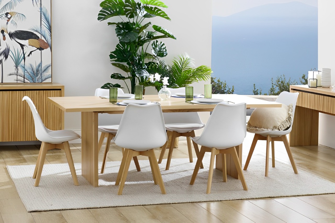 Dining Table Vastu Tips