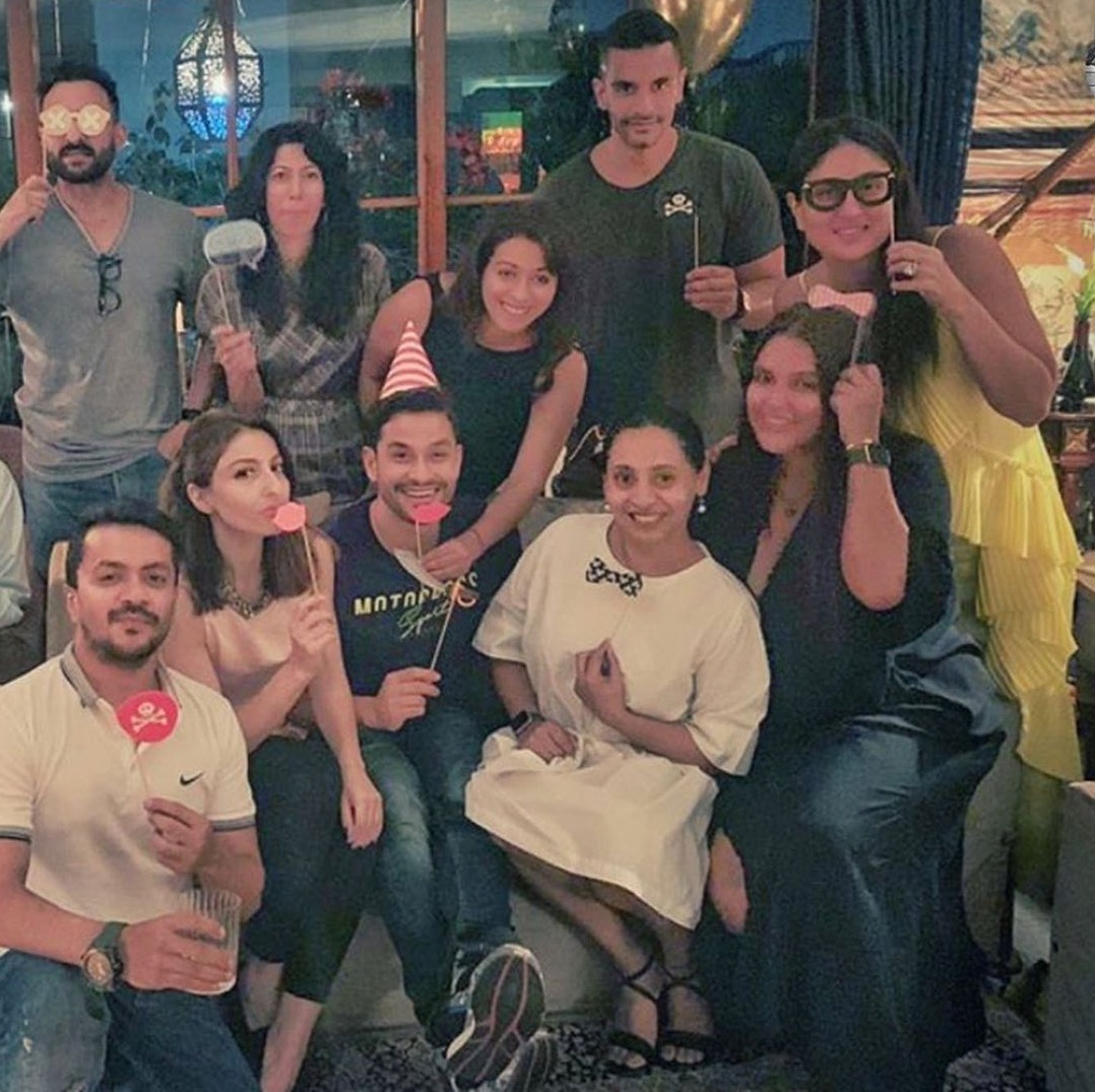 Bollywood Tadka, करीना कपूर खान इमेज, करीना कपूर खान फोटो, करीना कपूर खान पिक्चर, सैफ अली खान इमेज, सैफ अली खान फोटो, सैफ अली खान पिक्चर, कुणाल खेमू इमेज, कुणाल खेमू फोटो, कुणाल खेमू पिक्चर, सोहा अली खान इमेज, सोहा अली खान फोटो, सोहा अली खान पिक्चर