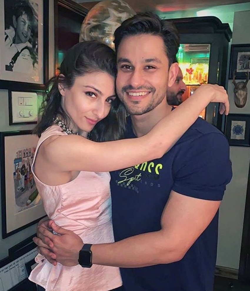 Bollywood Tadka, करीना कपूर खान इमेज, करीना कपूर खान फोटो, करीना कपूर खान पिक्चर, सैफ अली खान इमेज, सैफ अली खान फोटो, सैफ अली खान पिक्चर, कुणाल खेमू इमेज, कुणाल खेमू फोटो, कुणाल खेमू पिक्चर, सोहा अली खान इमेज, सोहा अली खान फोटो, सोहा अली खान पिक्चर