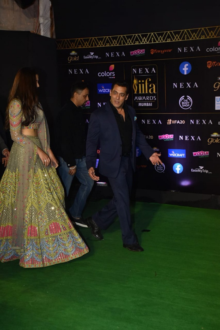 Bollywood Tadka, सलमान खान इमेज, सलमान खान फोटो, सलमान खान पिक्चर, सई मांजेरकर इमेज, सई मांजेरकर फोटो, सई मांजेरकर पिक्चर