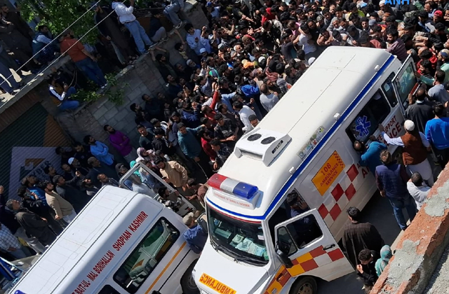 PunjabKesari, drowned-boy-dead-body-found