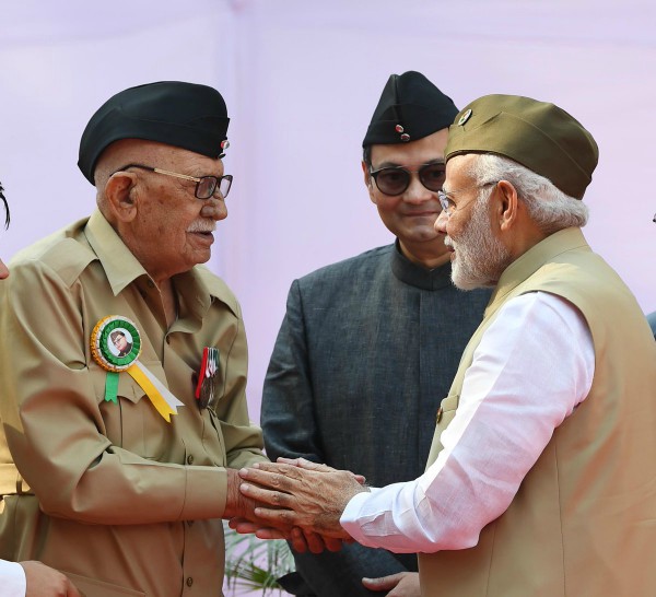 लाल किले से PM मोदी का कांग्रेस पर वार, पटेल-अम्बेडकर और बोस को भुलाया 4 Yashbharat