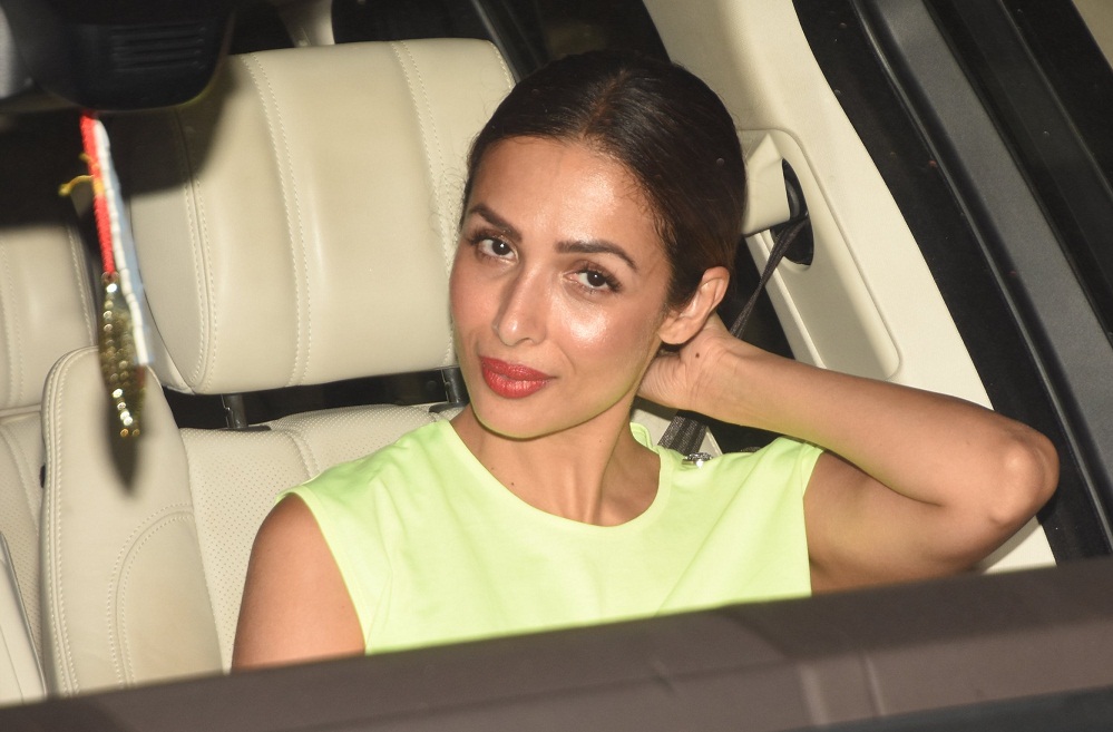 Bollywood Tadka, महीप कपूर इमेज, महीप कपूर फोटो, महीप कपूर पिक्चर, संजय कपूर इमेज, संजय कपूर फोटो, संजय कपूर पिक्चर, बर्थडे पार्टी इमेज, बर्थडे पार्टी फोटो, बर्थडे पार्टी पिक्चर, अमिताभ बच्चन इमेज, अमिताभ बच्चन फोटो, अमिताभ बच्चन पिक्चर, मलाइका अरोड़ा इमेज, मलाइका अरोड़ा फोटो, मलाइका अरोड़ा पिक्चर, अर्जुन कपूर इमेज, अर्जुन कपूर फोटो, अर्जुन कपूर पिक्चर