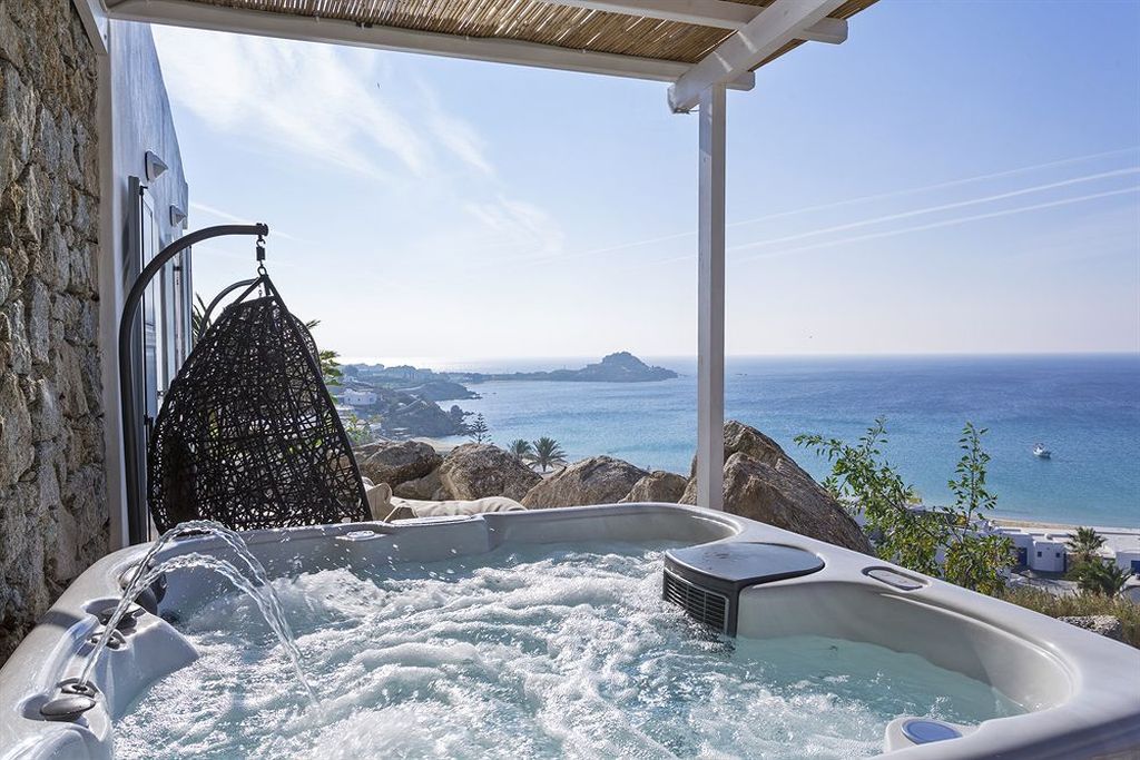 PunjabKesari, Open Air Jacuzzi