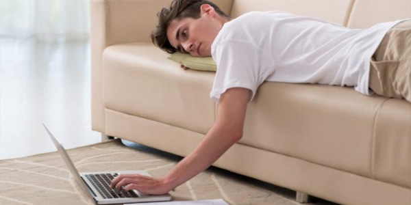 PunjabKesari, kundli tv, lazy people image 