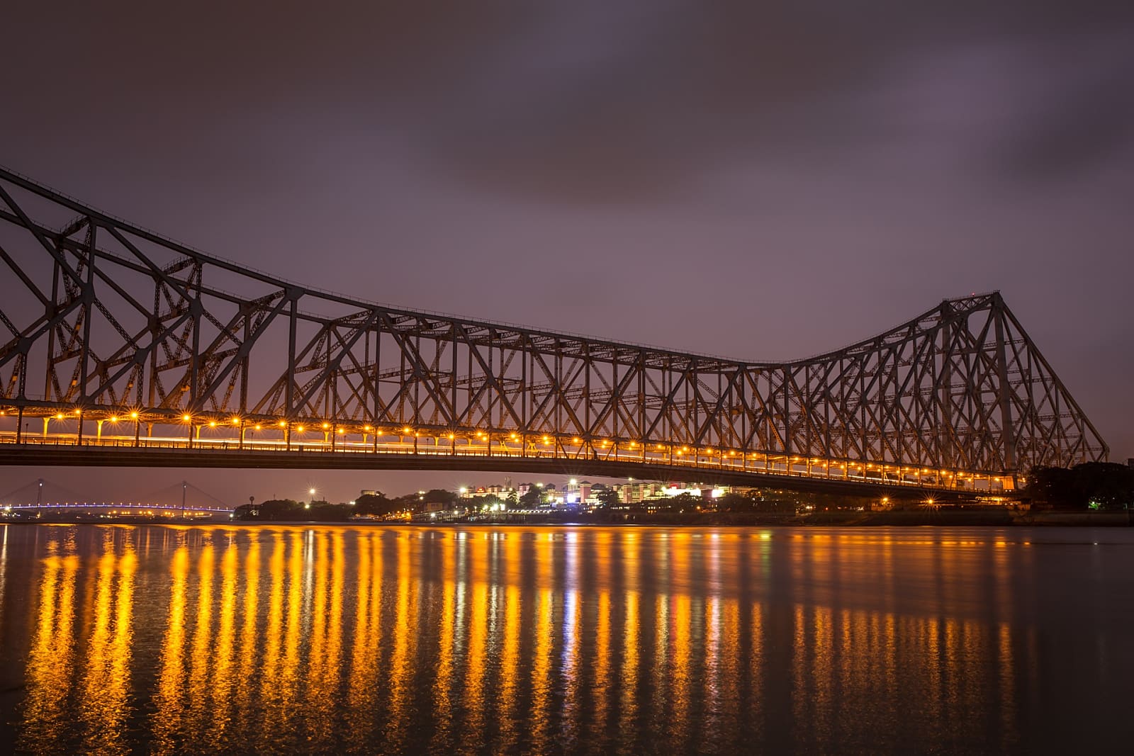 PunjabKesari, Nari, Howrah Bridge, Travel Place Image