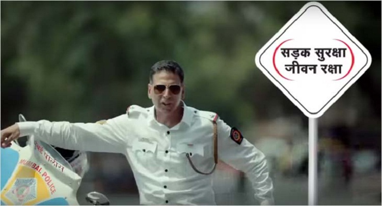 Bollywood Tadka, Akshay Kumar Traffic Police