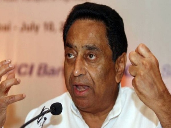 PunjabKesari, madhya pradesh, punjab Kesari, Bhopal, BJP, Congress, PC Sharma, Attacks, EXIT Poll, Gopal Bhargaw, CM Kamalnath, Loksabha Election 2019
