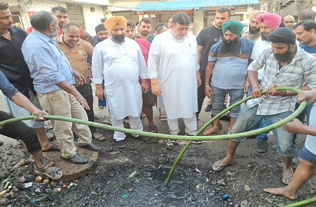dirty drain in lduhiana overflow