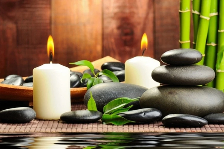 PunjabKesari, Dharm, FengShui, Fengshui, Fengshui Tips, Fengshui tips In hindi, Fengshui Things, Fengshui Shastra, Fengshui vastu Shastra, Vastu Shastra, Vastu Tips in hindi, Vastu Dosh, Basic Vastu Dosh in hindi, Basic vastu facts, pyramid, Laughing budha, Wind chime