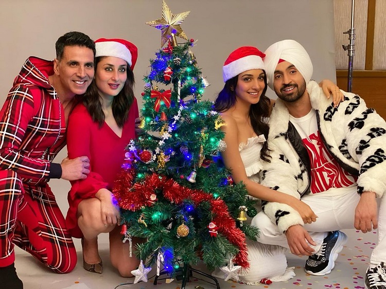 Image result for करीना कपूर की क्रिसमस पार्टी में