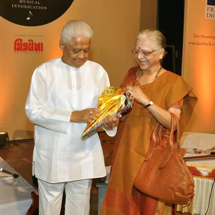 Pyarelal Sharma Wife