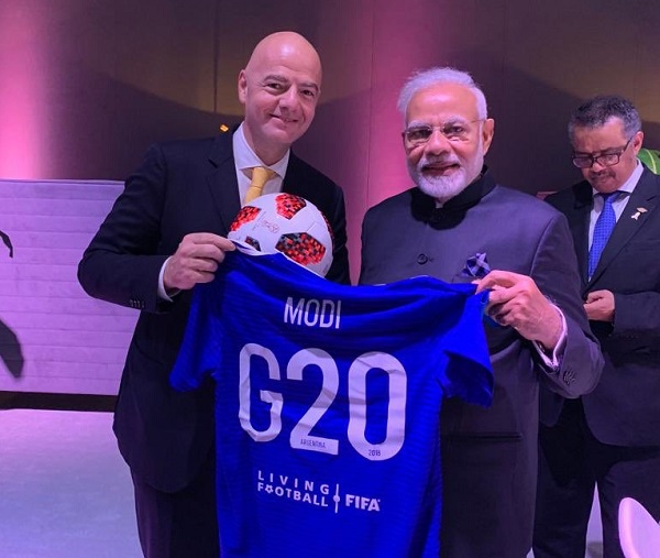 PM Modi And FIFA President