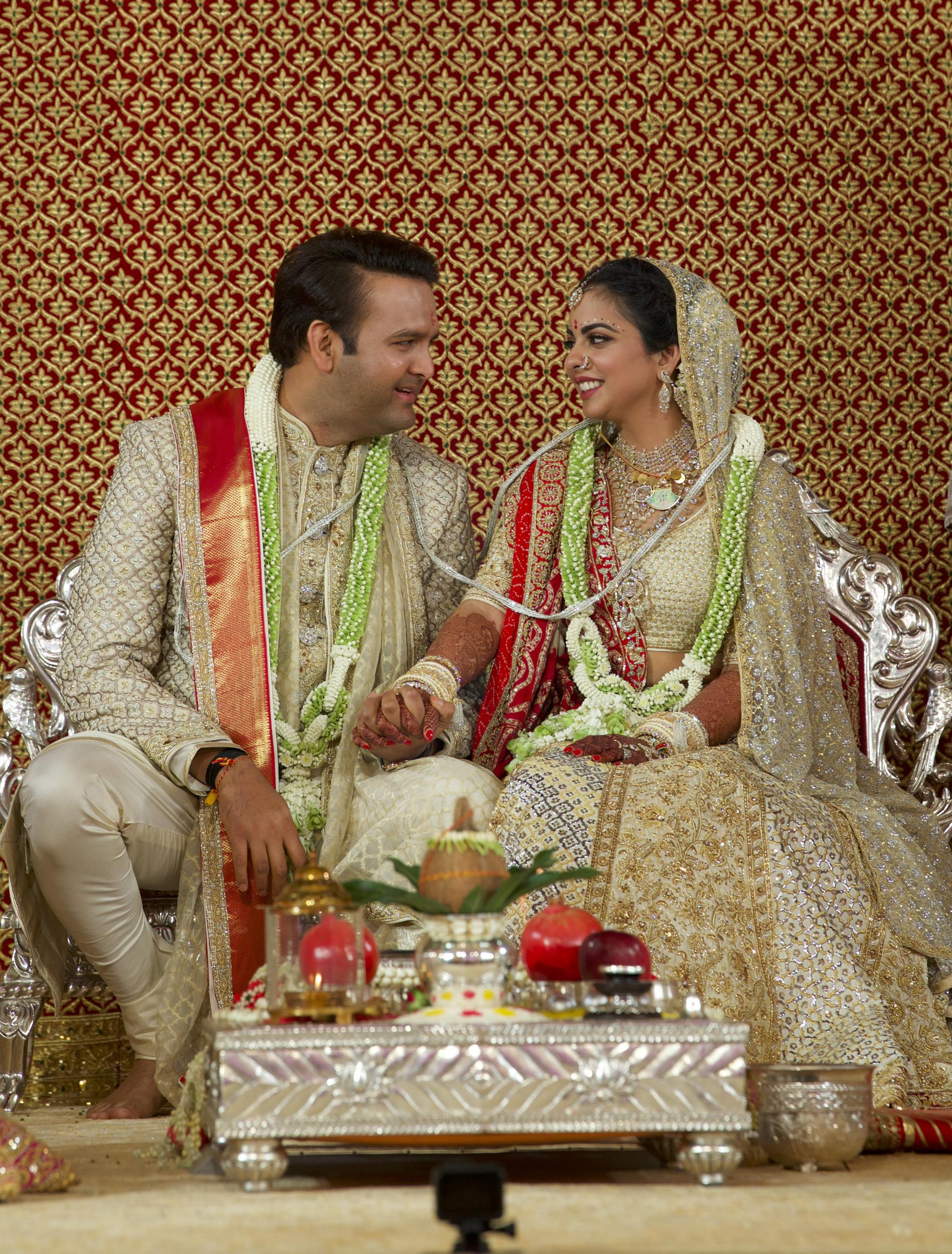 PunjabKesari, Nari, Isha Ambani wedding image