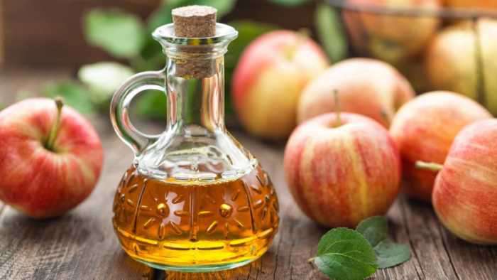 PunjabKesari,Nari,Apple, Remove Wax, KItchen Tips in hindi