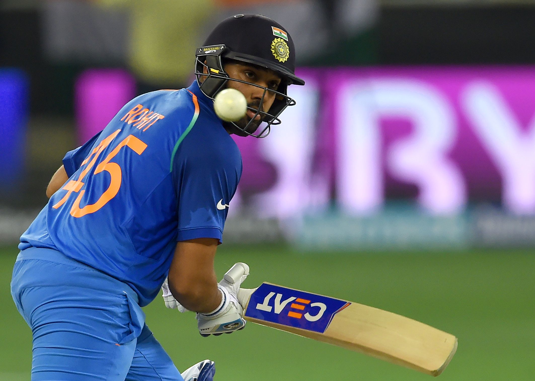 PunjabKesari, rohit sharma images, rohit sharma photo, rohit sharma hd images, रोहित शर्मा फोटो 