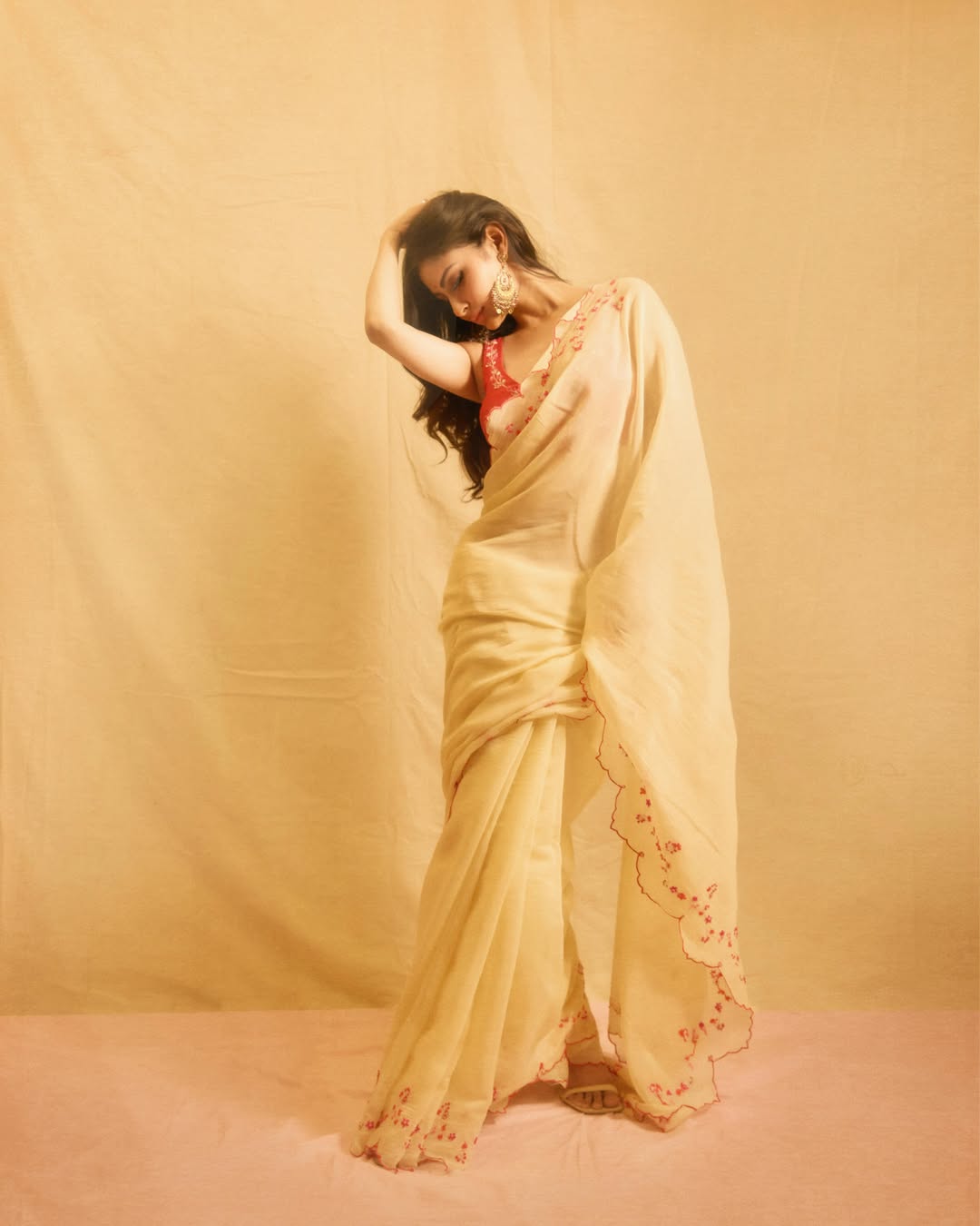 Mouni Roy Saree Look