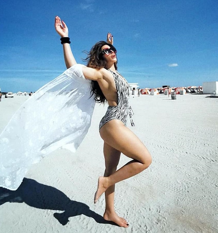 Bollywood Tadka,shama sikander image, shama sikander photo, shama sikander pictures
