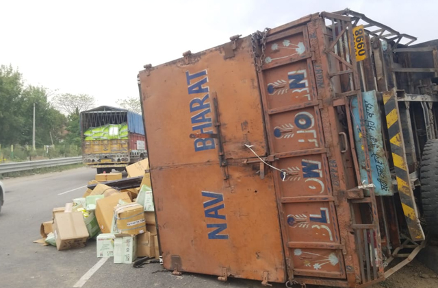 PunjabKesari, jalandhar road accident