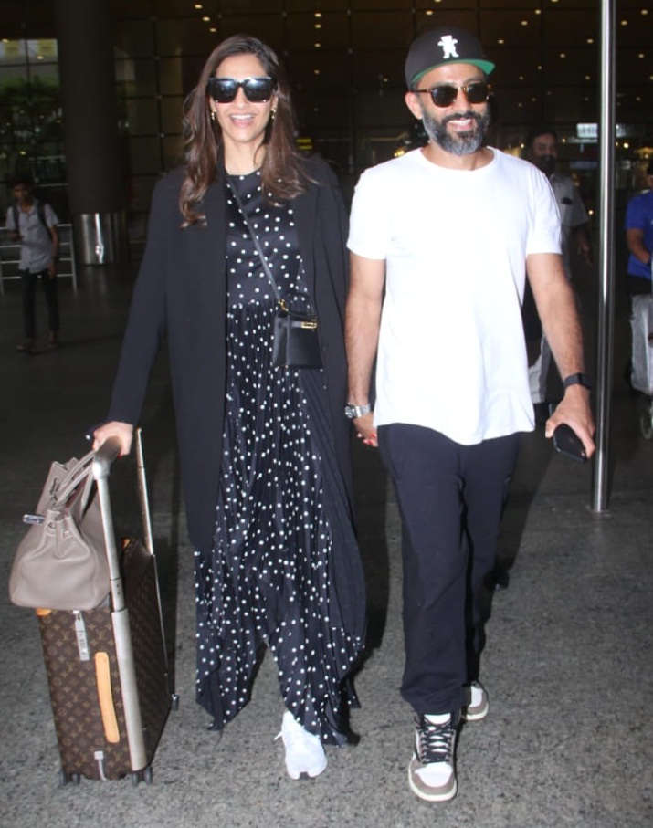 Bollywood Tadka, सोनम कपूर इमेज, सोनम कपूर फोटो, सोनम कपूर पिक्चर, आनंद अहूजा इमेज, आनंद अहूजा फोटो, आनंद अहूजा पिक्चर