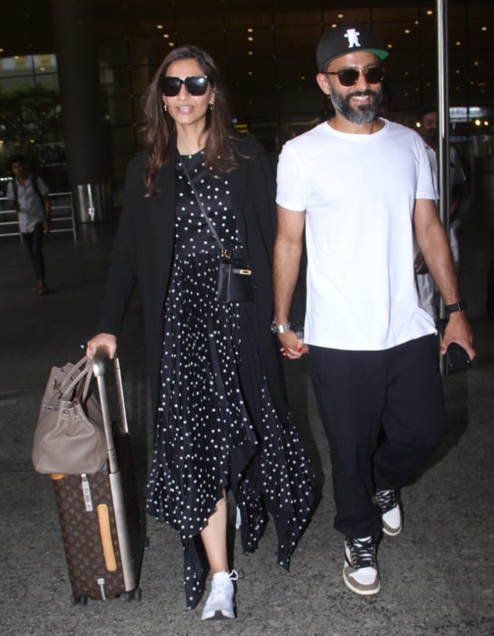 Bollywood Tadka, सोनम कपूर इमेज, सोनम कपूर फोटो, सोनम कपूर पिक्चर, आनंद अहूजा इमेज, आनंद अहूजा फोटो, आनंद अहूजा पिक्चर