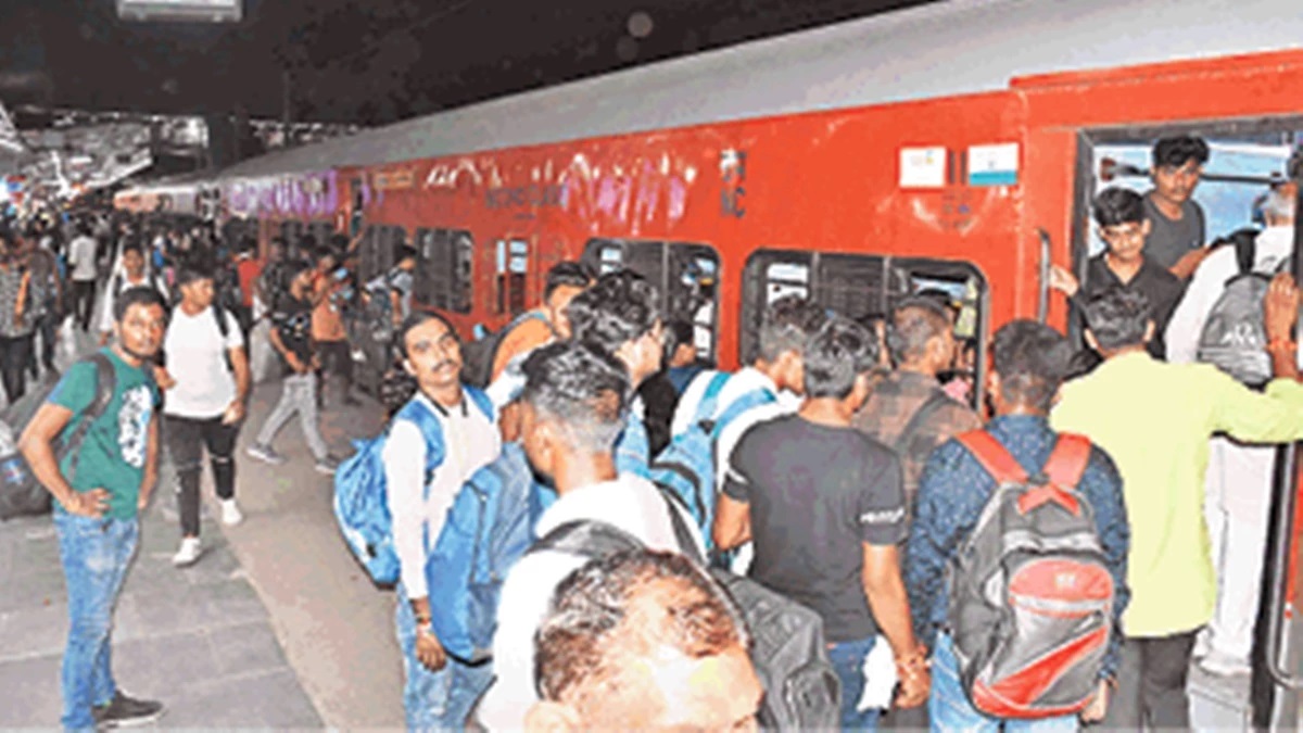PunjabKesari, Indian Railways, Train Cancellation, Chhattisgarh News, Bilaspur Division, Passenger Alert, Railway Update, Train Diversion, Cancelled Trains, Travel Alert, IRCTC, Railway Construction, Fourth RailLine, Train Passengers