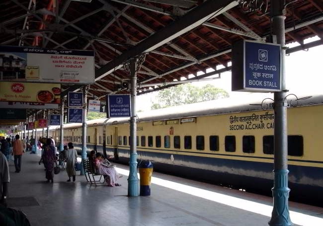 PunjabKesari, Indian Railways, Train Cancellation, Chhattisgarh News, Bilaspur Division, Passenger Alert, Railway Update, Train Diversion, Cancelled Trains, Travel Alert, IRCTC, Railway Construction, Fourth RailLine, Train Passengers