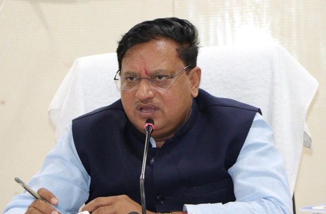 PunjabKesari, Theft in MP, law and order of MP, BJP leader, former minister Arvind Bhadoria, former minister, Arvind Bhadoria, Gwalior news, Madhya Pradesh news Even former minister's house is not safe in MP, thieves attack VIP area, silver idols 