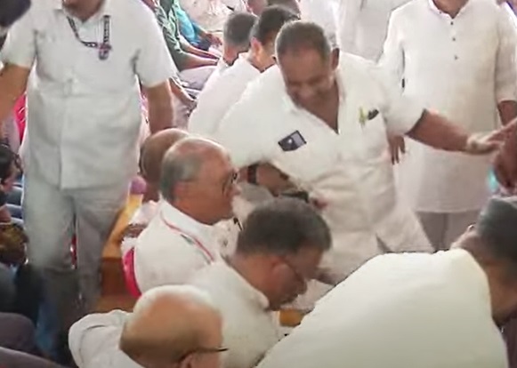 PunjabKesari , Ujjain News, Congress Rally, Kisan Adhikar Yatra, Digvijaya Singh, Vijay Laxmi Sadho, Mahakal Darshan, Chiman Ganj Mandi, Ambedkar Statue Tribute, Madhya Pradesh Politics 